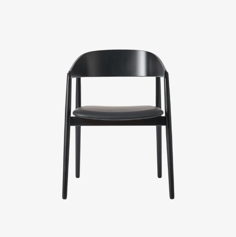 Andersen Furniture Stue|Stole>AC2 Stol Sort Mat Lakeret Bøg Sort Læder