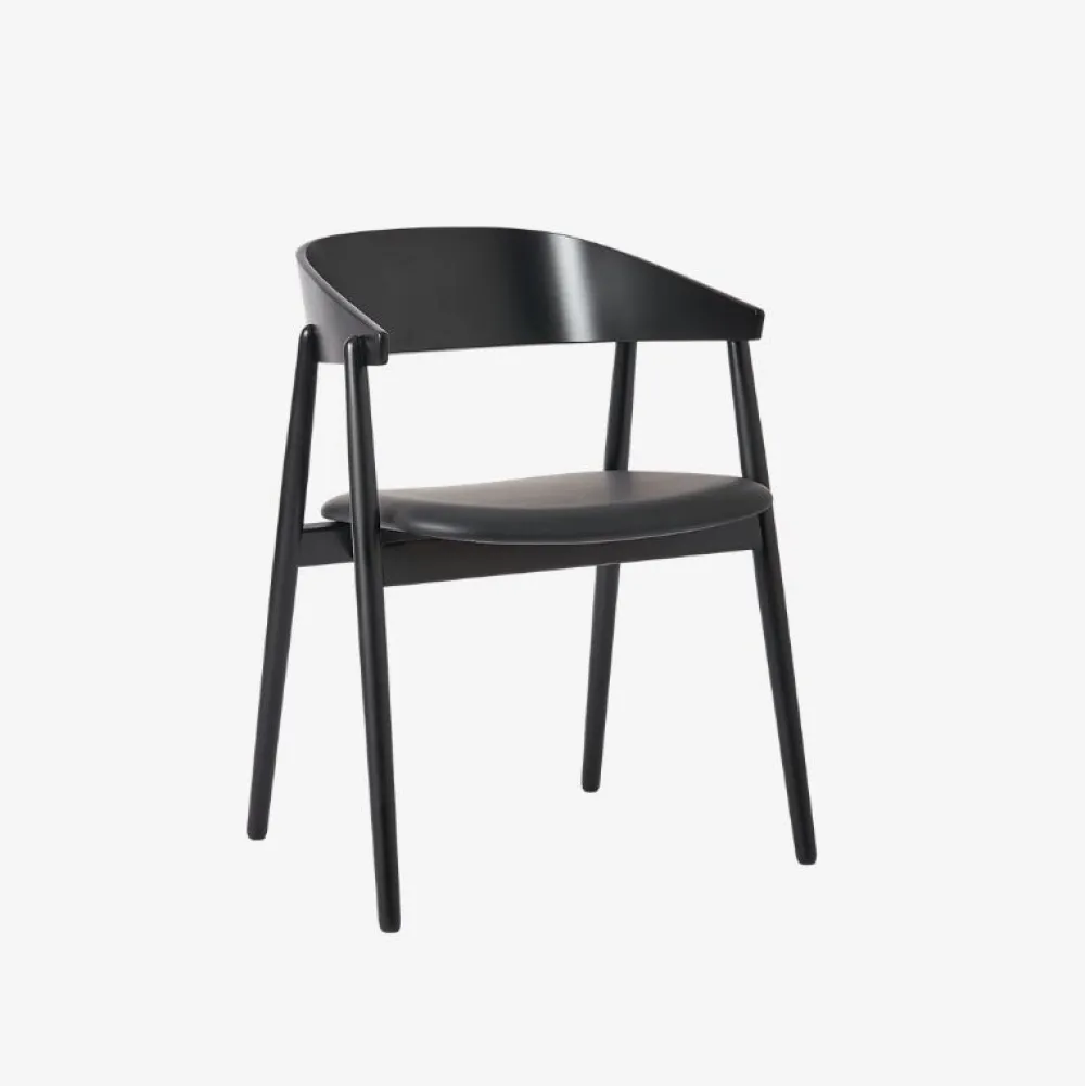 Andersen Furniture Stue|Stole>AC2 Stol Sort Mat Lakeret Bøg Sort Læder