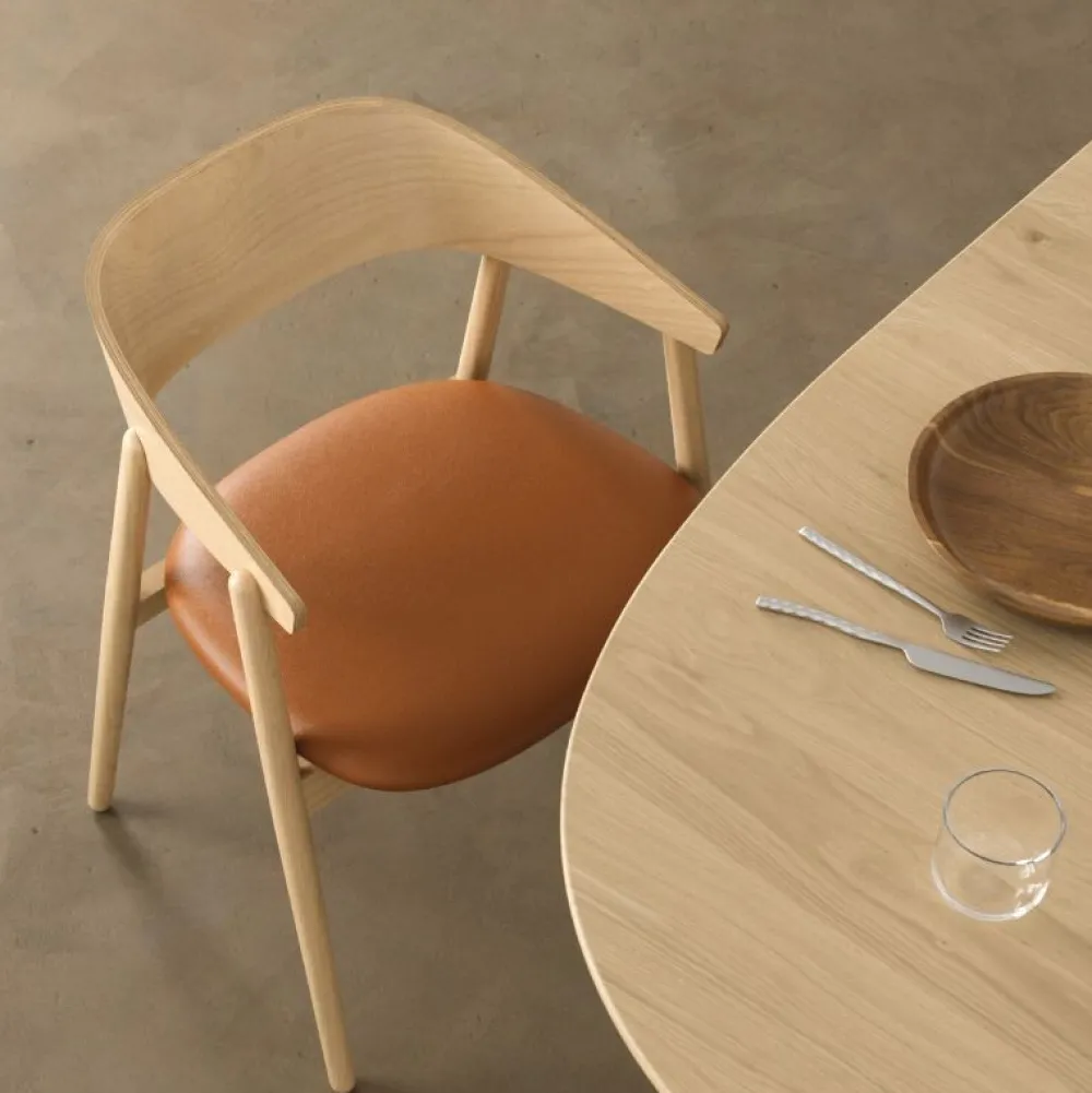 Andersen Furniture Stue|Stole>AC2 Stol Hvidpigmenteret Mat Lakeret Bøg Cognac Læder