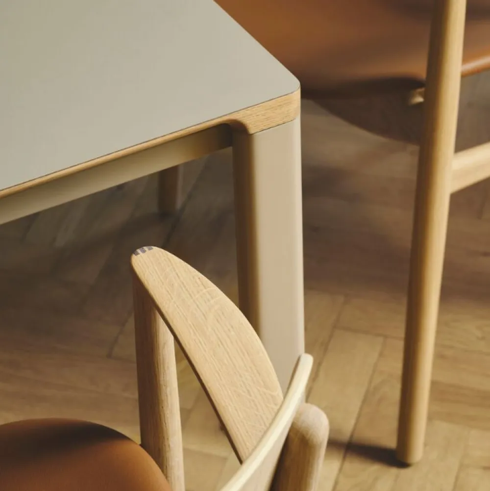 Bent Hansen Stole|Stue>Asger Spisebordsstol Eg/Lys Olie Cognac Zenso 2 Læder