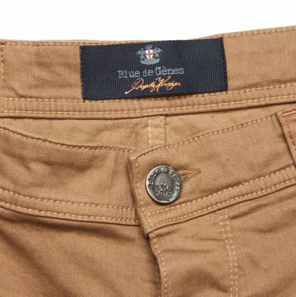 Blue De Gênes Underdele>Paulo Pavia 1 Chino Fudge