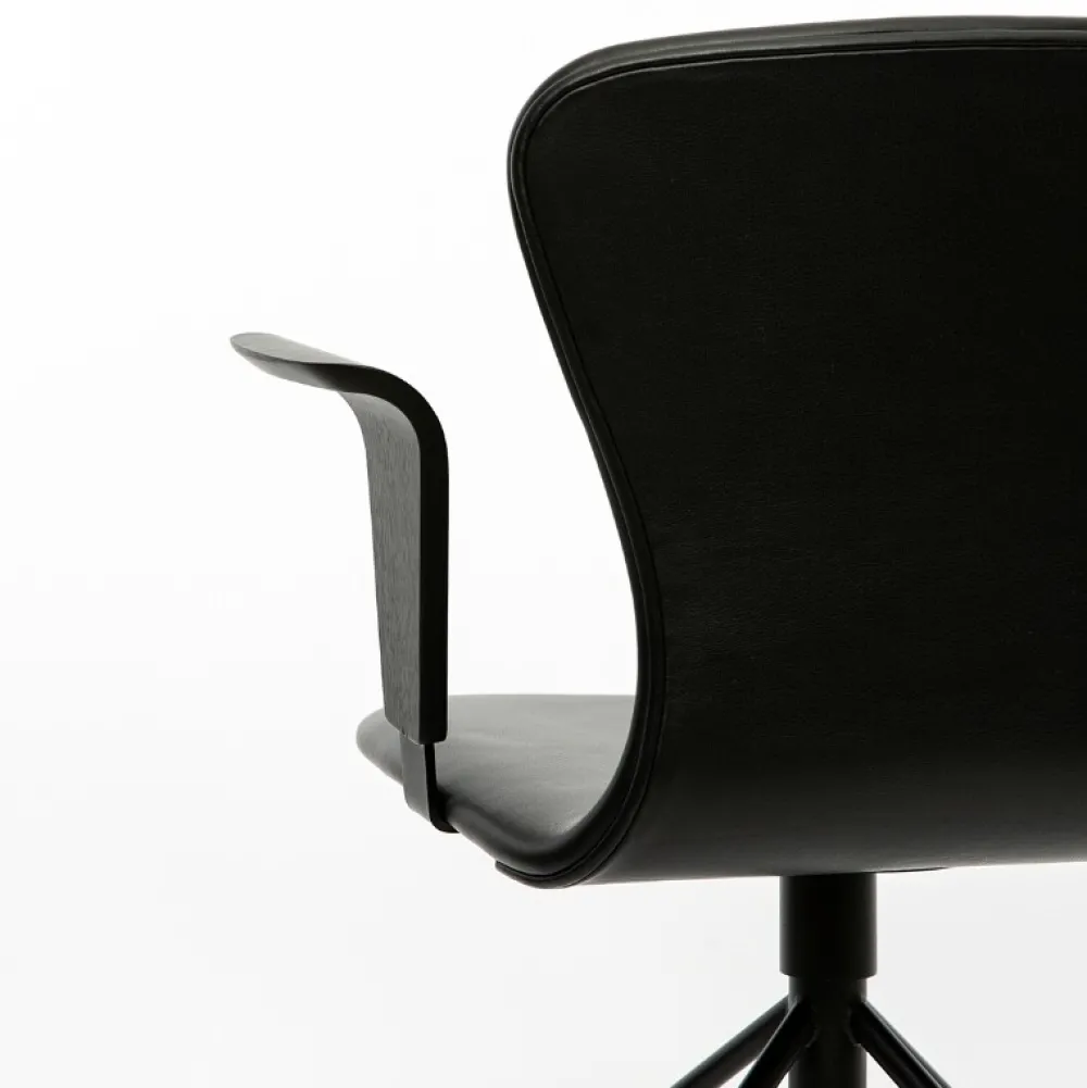 Bruunmunch Stue|Kontor>PLAY Arm Chair Swing Sort Hero Læder
