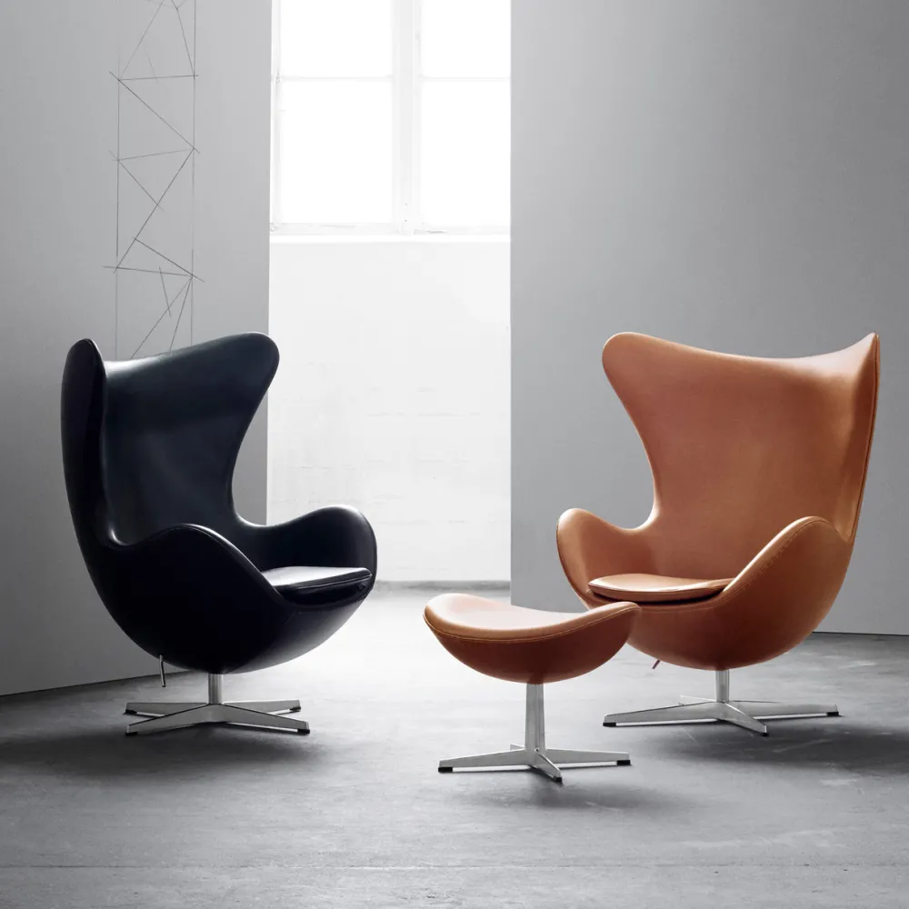 Fritz Hansen Stole|Stue>3316 Ægget Valnød Essential Læder Inkl. Fodskammel