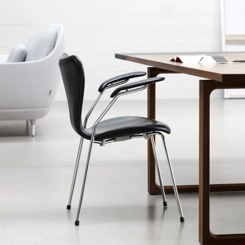 Fritz Hansen Køkken|Stole>3207 Serie 7 Armstol