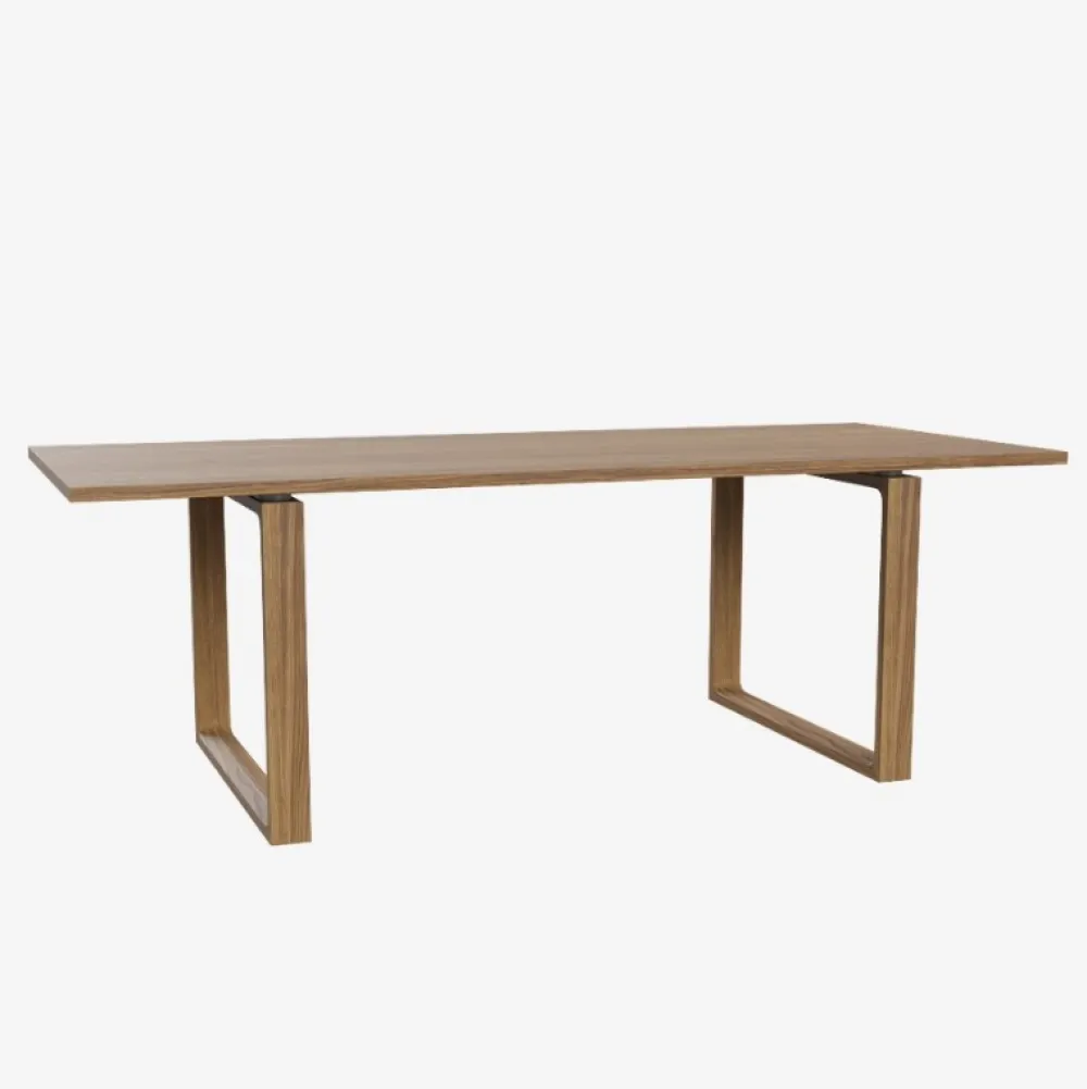 Fritz Hansen Stue|Borde>CM21 Essay Spisebord