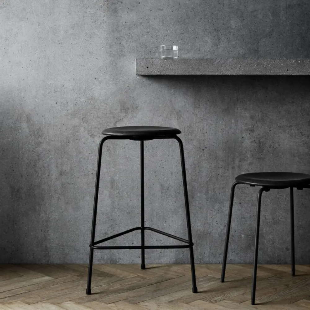 Fritz Hansen Køkken>M3170 High Dot Intense Leather Black