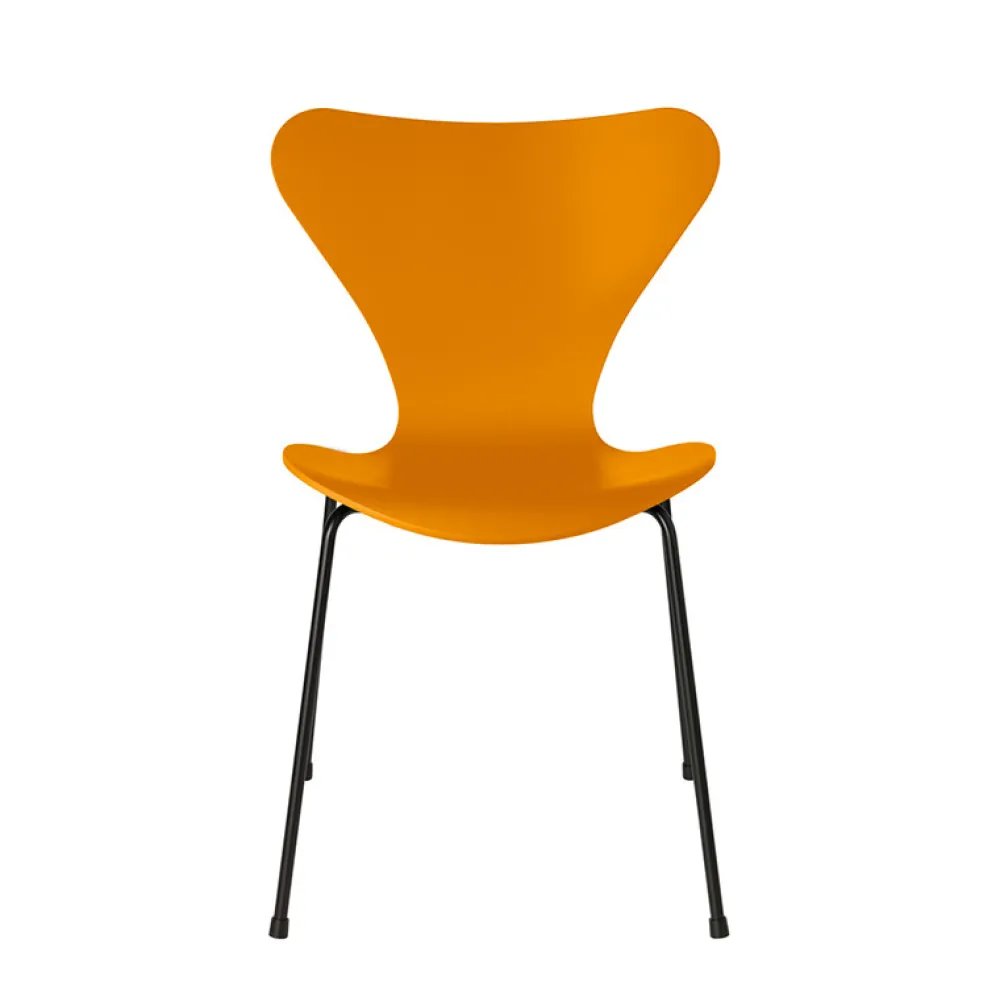 Fritz Hansen Køkken|Stole>Serie 7™ 3107 Lakeret