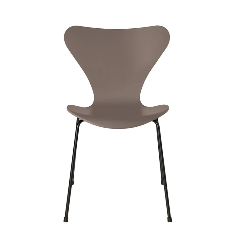 Fritz Hansen Køkken|Stole>Serie 7™ 3107 Lakeret