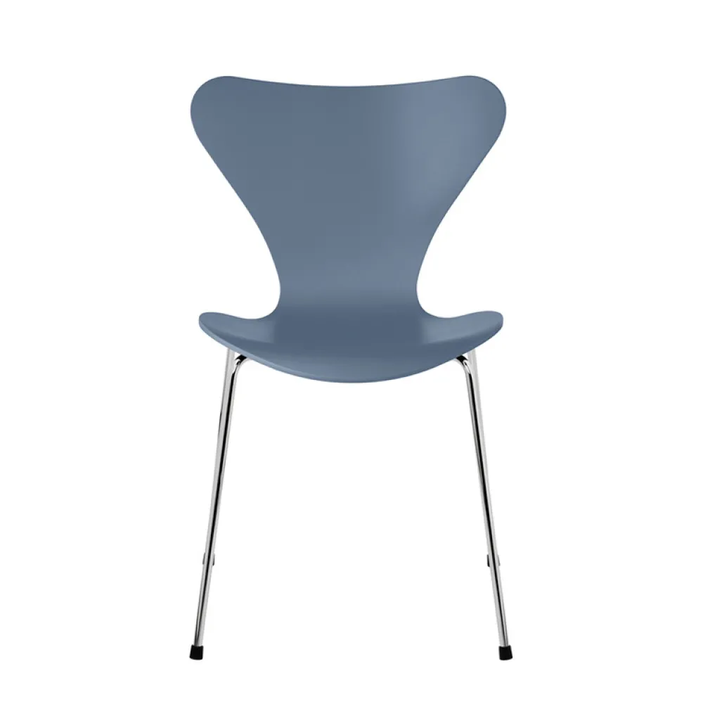 Fritz Hansen Køkken|Stole>Serie 7™ 3107 Lakeret