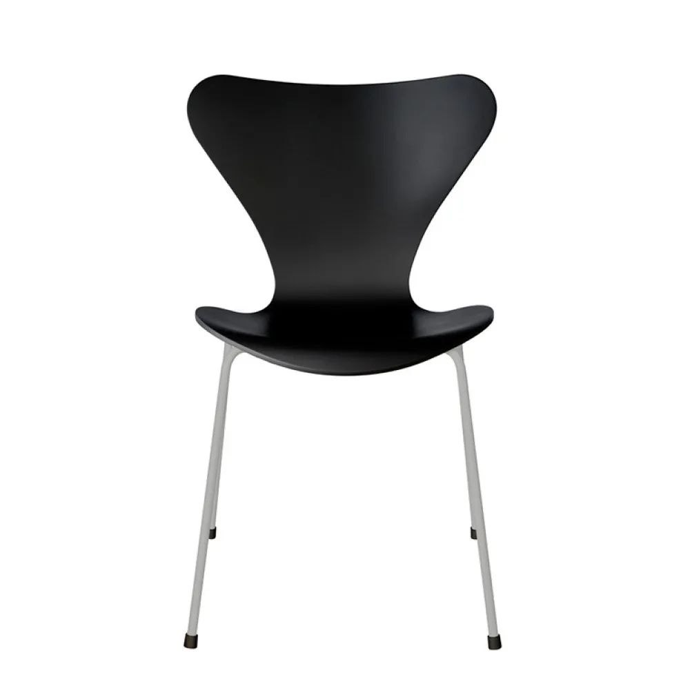 Fritz Hansen Køkken|Stole>Serie 7™ 3107 Lakeret
