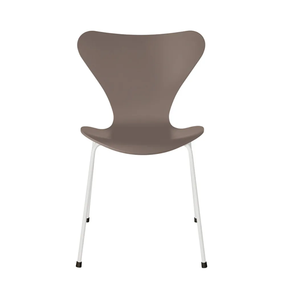 Fritz Hansen Køkken|Stole>Serie 7™ 3107 Lakeret