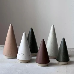Julie Damhus Studio Julepynt|Juleborddækning>Juletræ Flat White (Lille, Mellem, Stor)