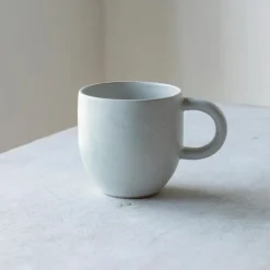 Julie Damhus Studio Keramik & Porcelæn>Oda Rund Kop Med Hank Mint