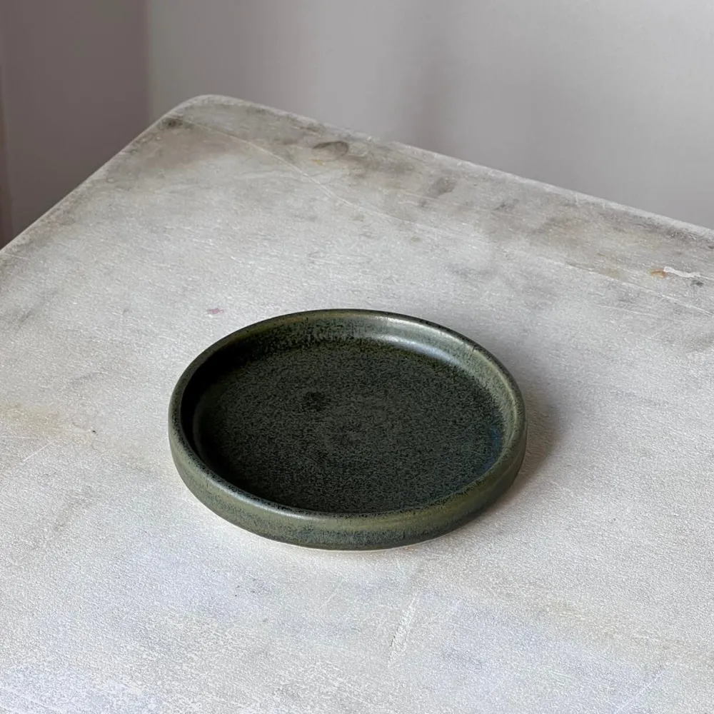 Julie Damhus Studio Køkken|Keramik & Porcelæn>Oda Tallerken Mini Grøn