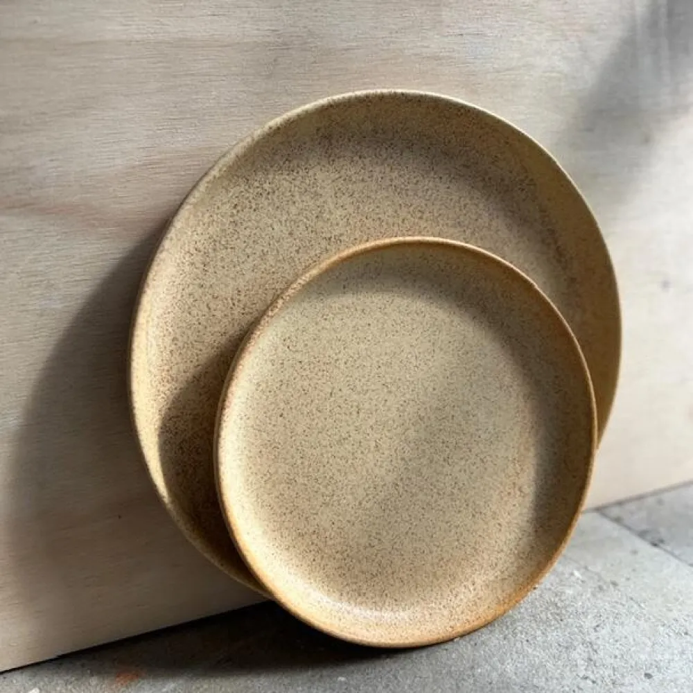Julie Damhus Studio Køkken|Keramik & Porcelæn>Toto Tallerken Mellem Brun