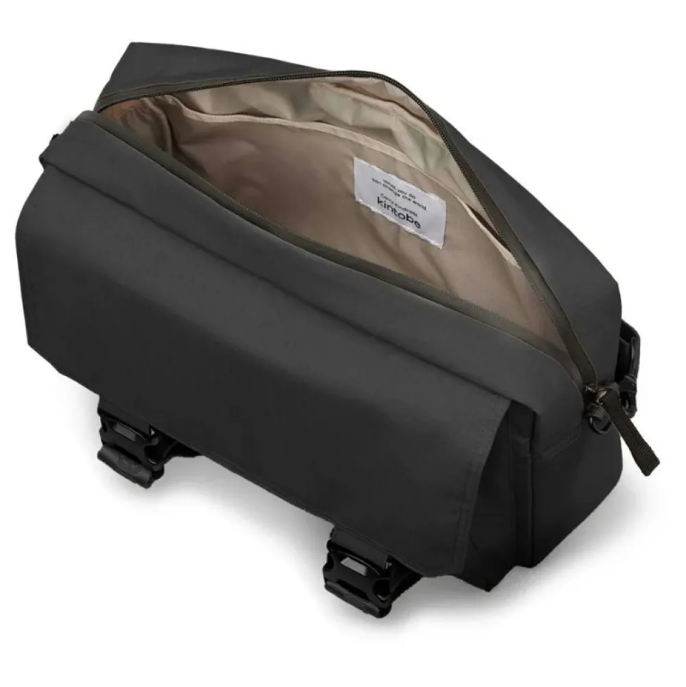 Dame Kintobe Accessories|Accessories>LEO Messenger Bag Jet Black