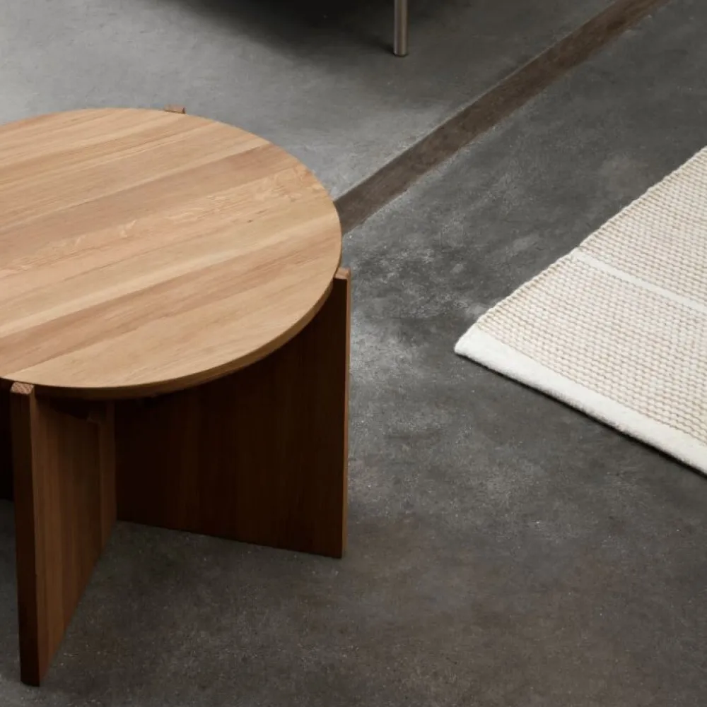 Kristina Dam Studio Borde>Simple Table Warm Lacquered Oak