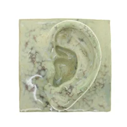 Laoru Laoru Keramik & Porcelæn>Left Ear Relief Crystal Green
