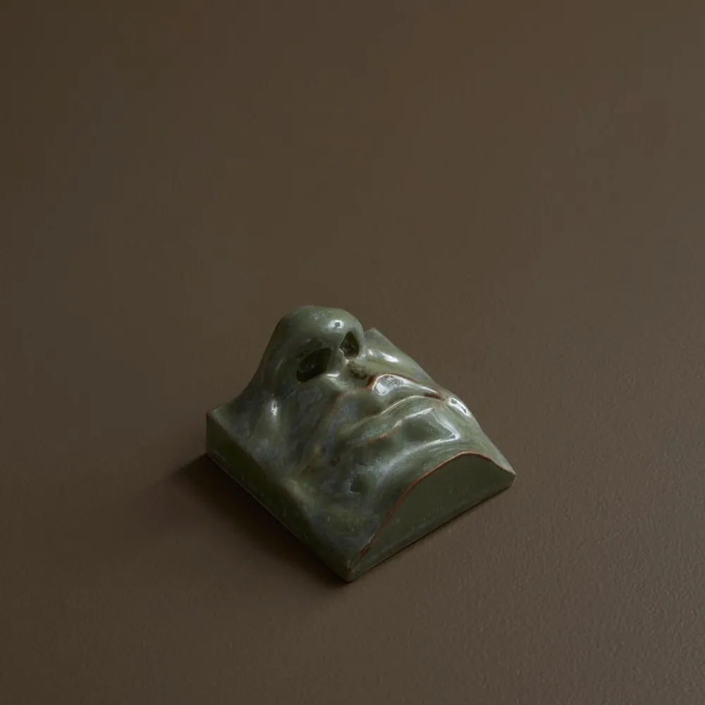 Laoru Laoru Keramik & Porcelæn>Mouth II Relief Copper Green