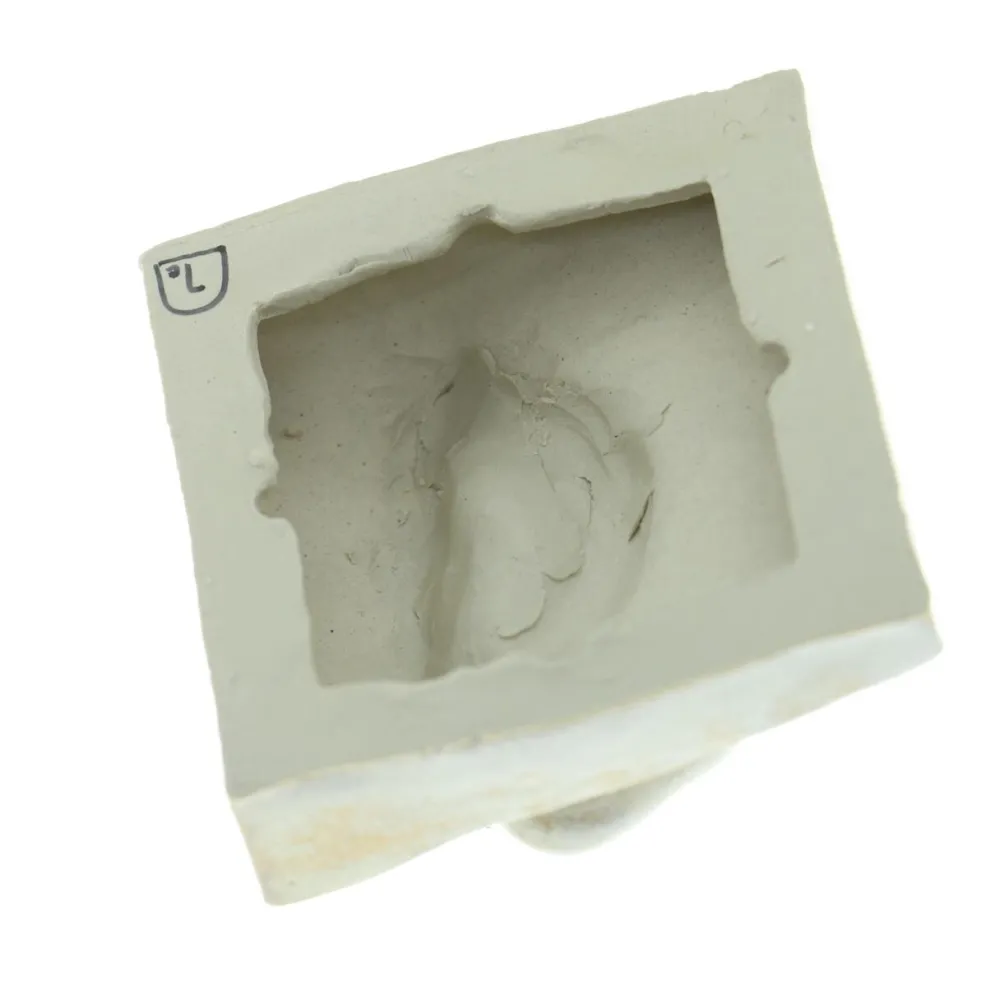 Laoru Laoru Keramik & Porcelæn>Right Ear Relief Antique White