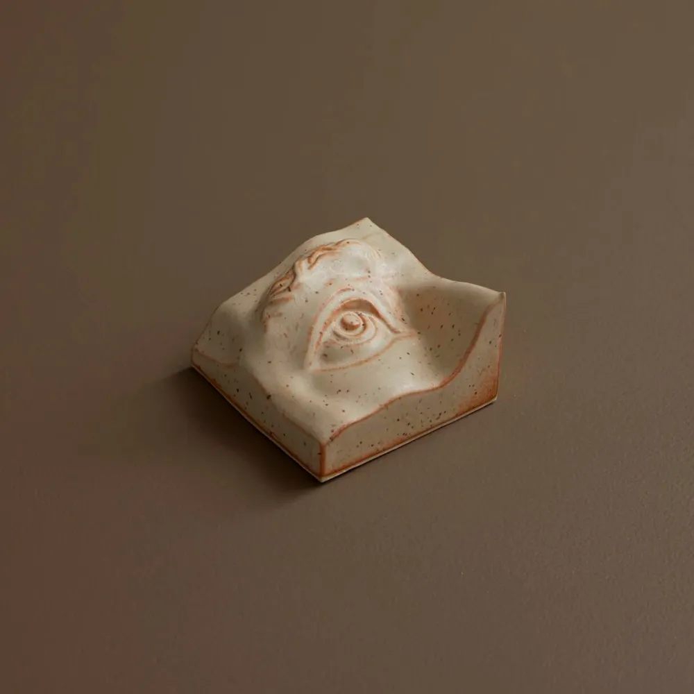 Laoru Laoru Andet Boligtilbehør|Keramik & Porcelæn>Square Eye Right Relief Warm Sand