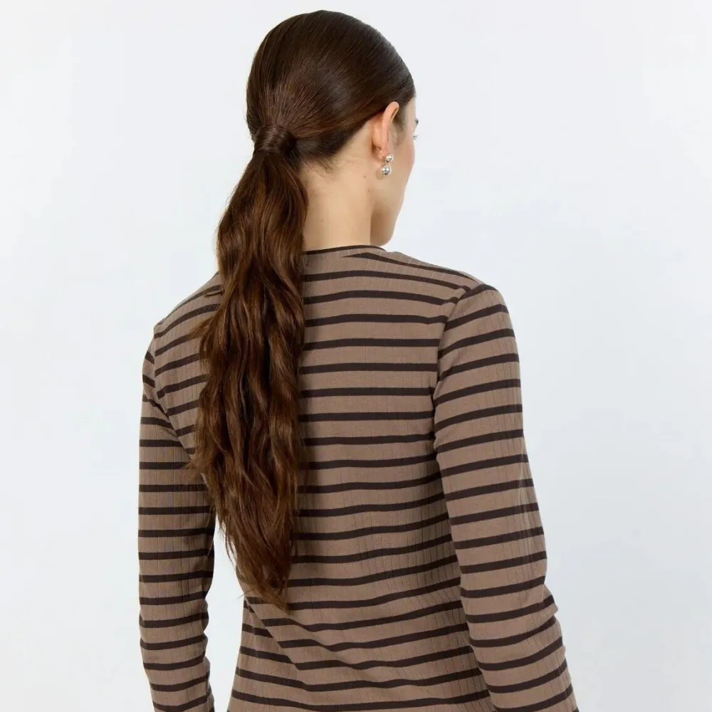 Dame Leveté Room Overdele>Neddie 2 T-shirt Dark Brown