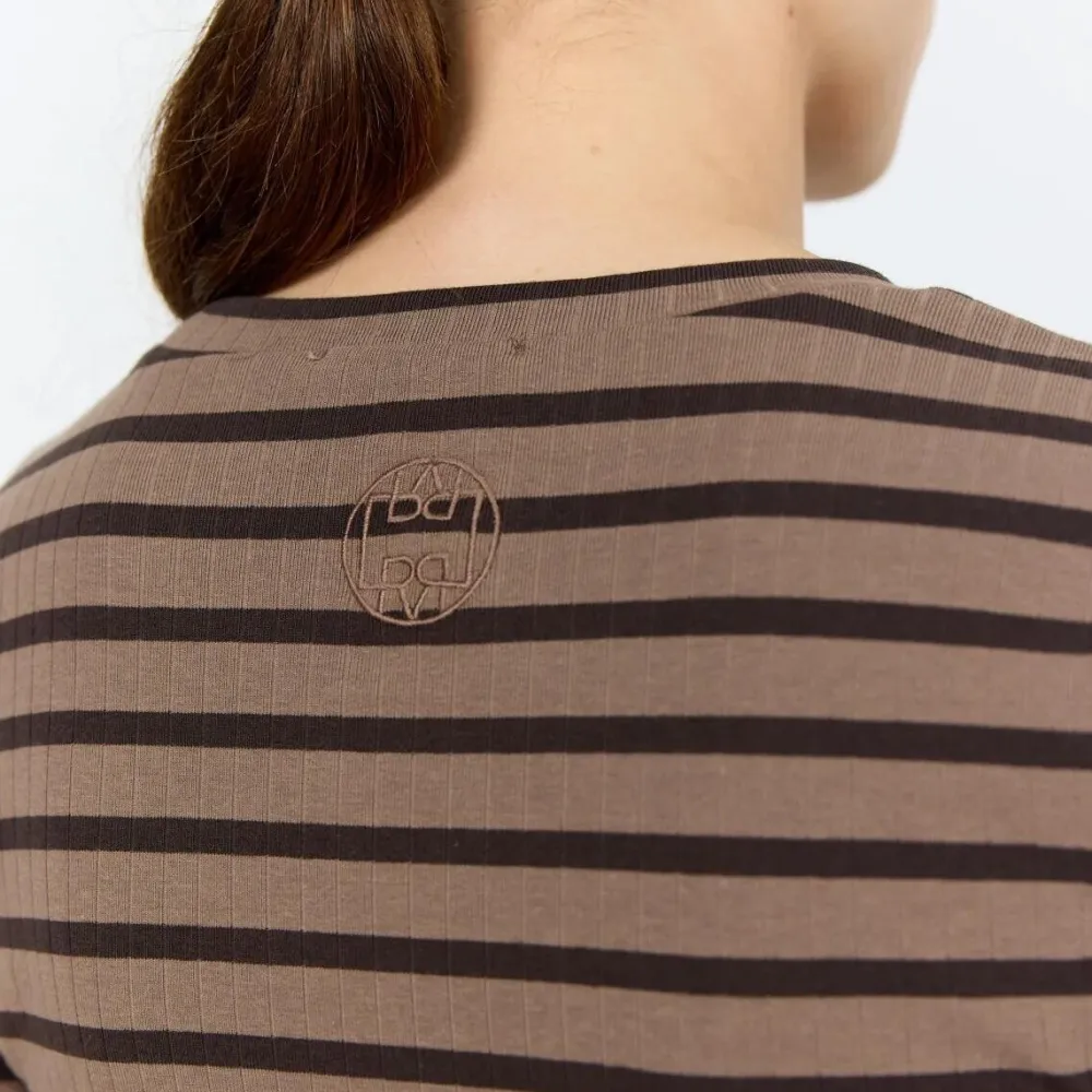 Dame Leveté Room Overdele>Neddie 2 T-shirt Dark Brown