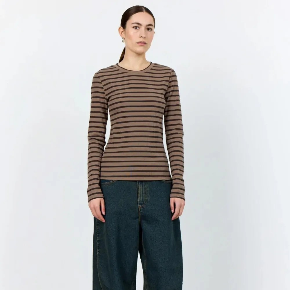 Dame Leveté Room Overdele>Neddie 2 T-shirt Dark Brown