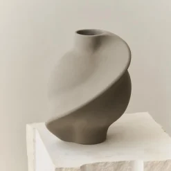 Louise Roe Andet Boligtilbehør|Vaser>Pirout Vase 02 Sanded Grey