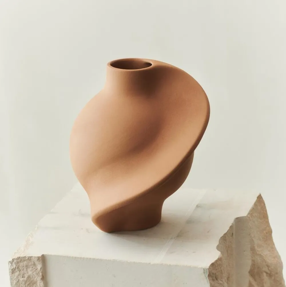 Louise Roe Andet Boligtilbehør|Vaser>Pirout Vase 01 Sanded Ocker
