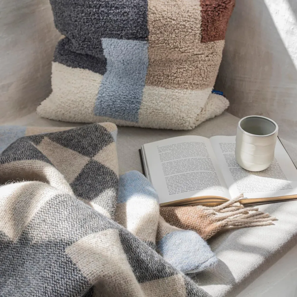 Mette Ditmer Plaider>Maze Throw Light Blue