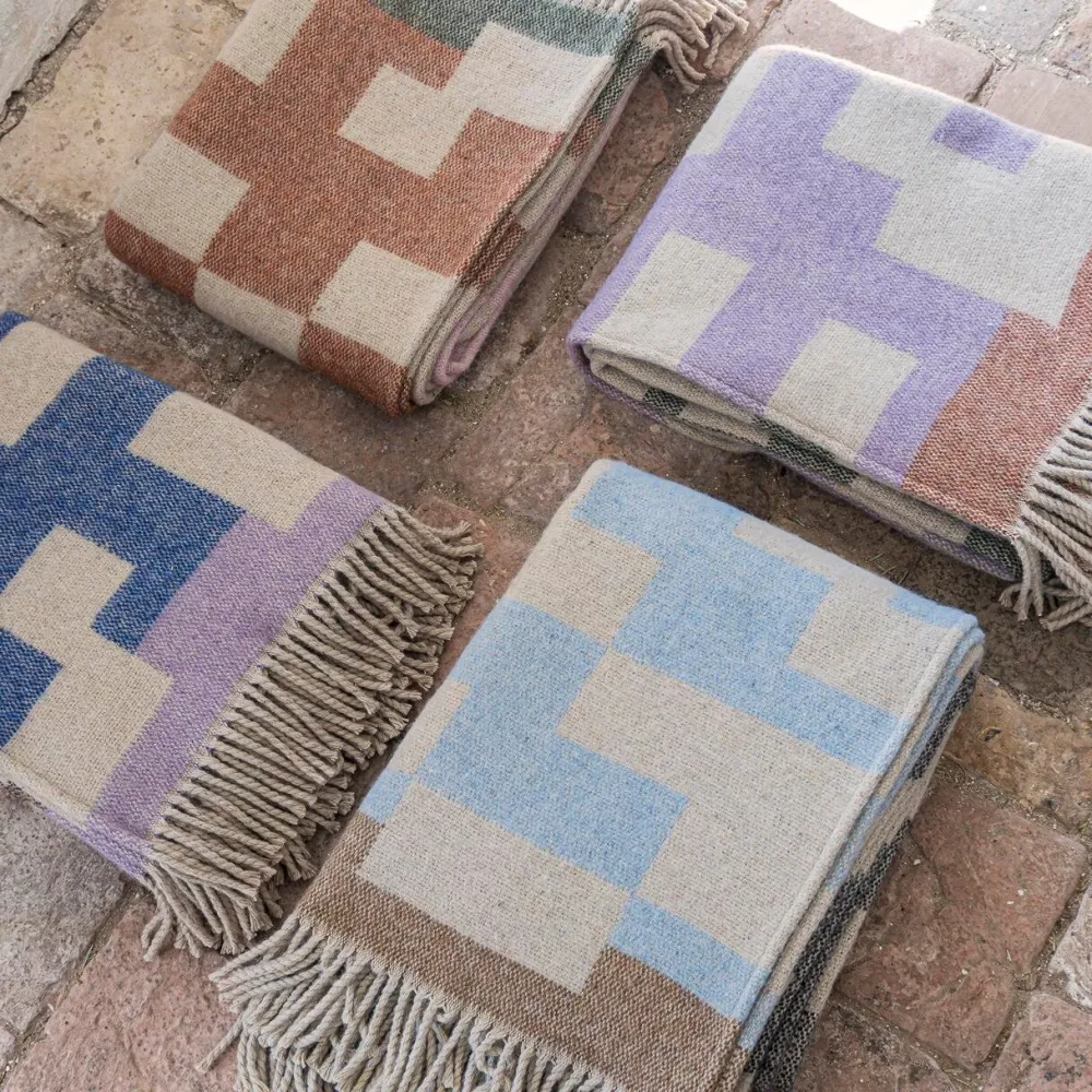 Mette Ditmer Plaider>Maze Throw Light Blue