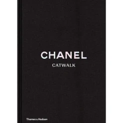 New Mags Bøger>Chanel Catwalk