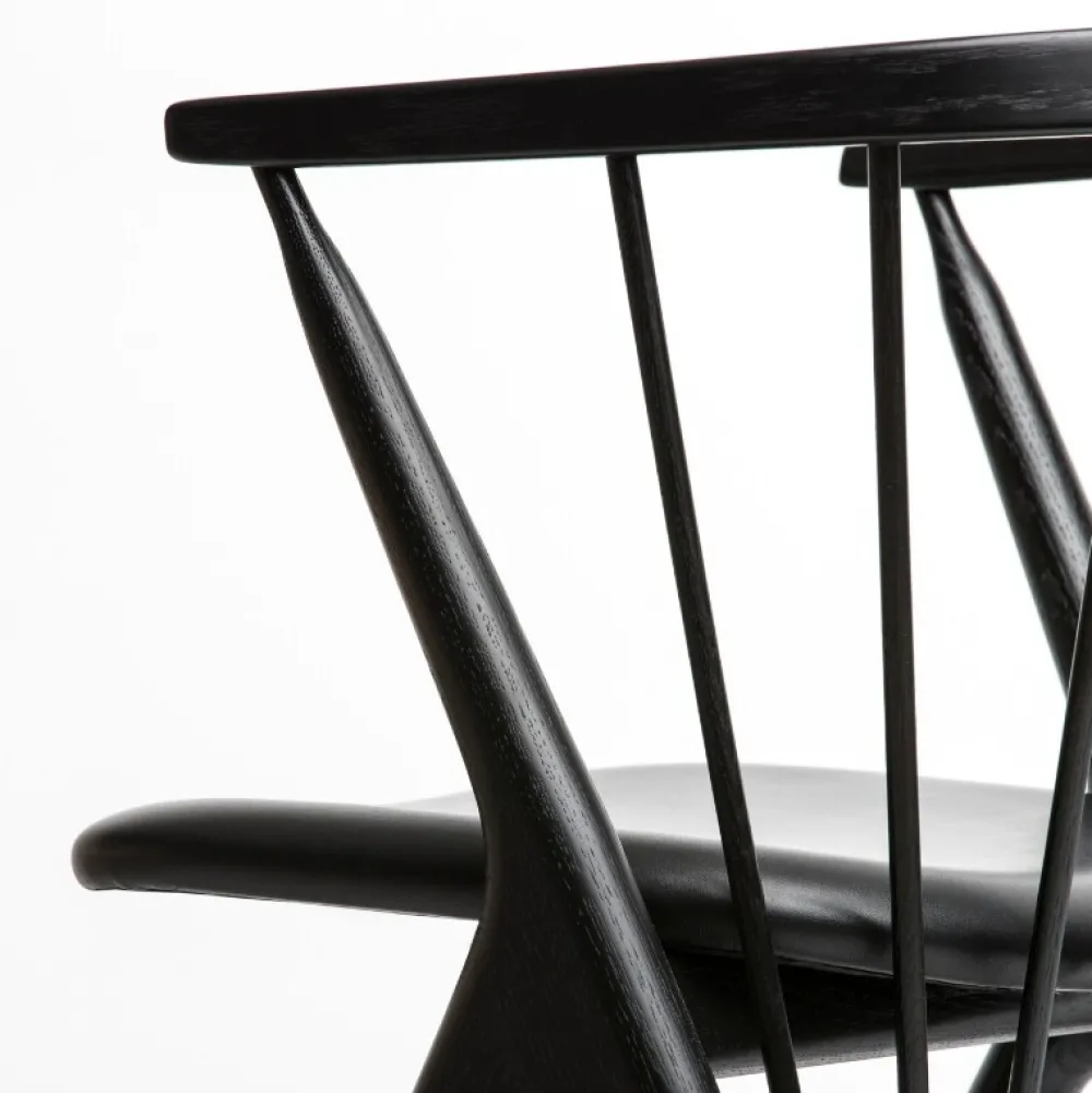 Sibast Furniture Stue|Stole>No 8 Chair Sortlakeret Eg Sort Saga Læder