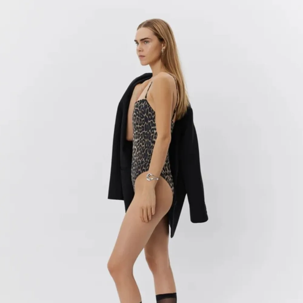 Dame Sofie Schnoor Underdele>Gia Swimsuit Light Brown Leopard