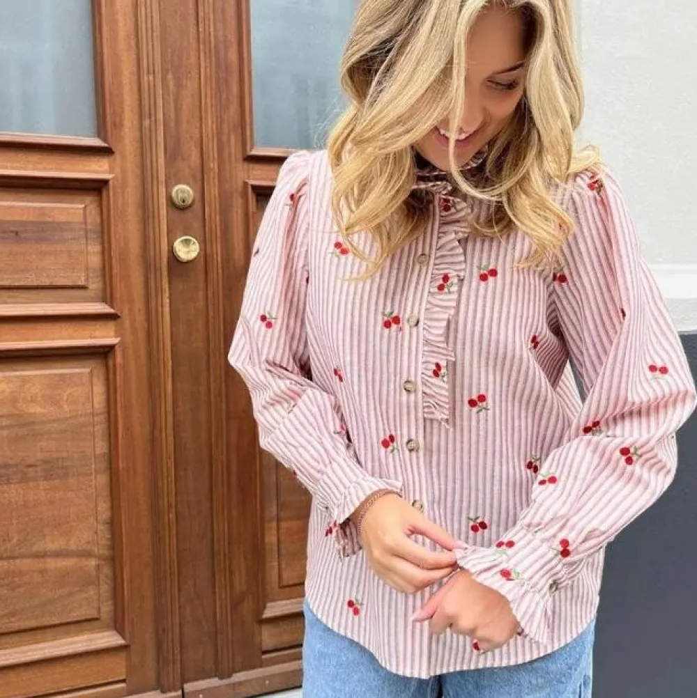 Dame Stories From The Atelier - By Copenhagen Shoes Overdele>Stories From The Atelier Winter Garden Shirt Off White/Red