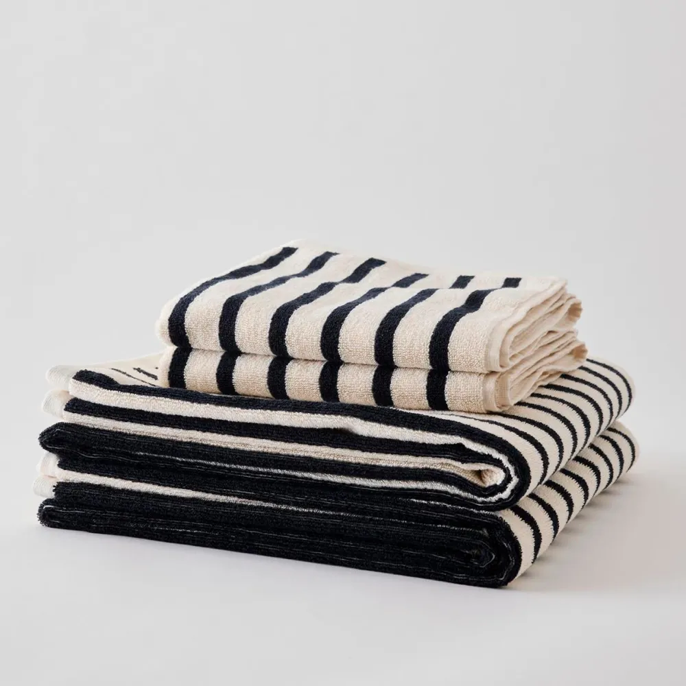 Tell Me More Badeværelse>Bonnie Hand Towel Black