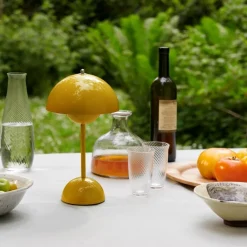 Børn &Tradition Belysning|Bordlamper>Flowerpot Portable Table Lamp VP9 Mustard