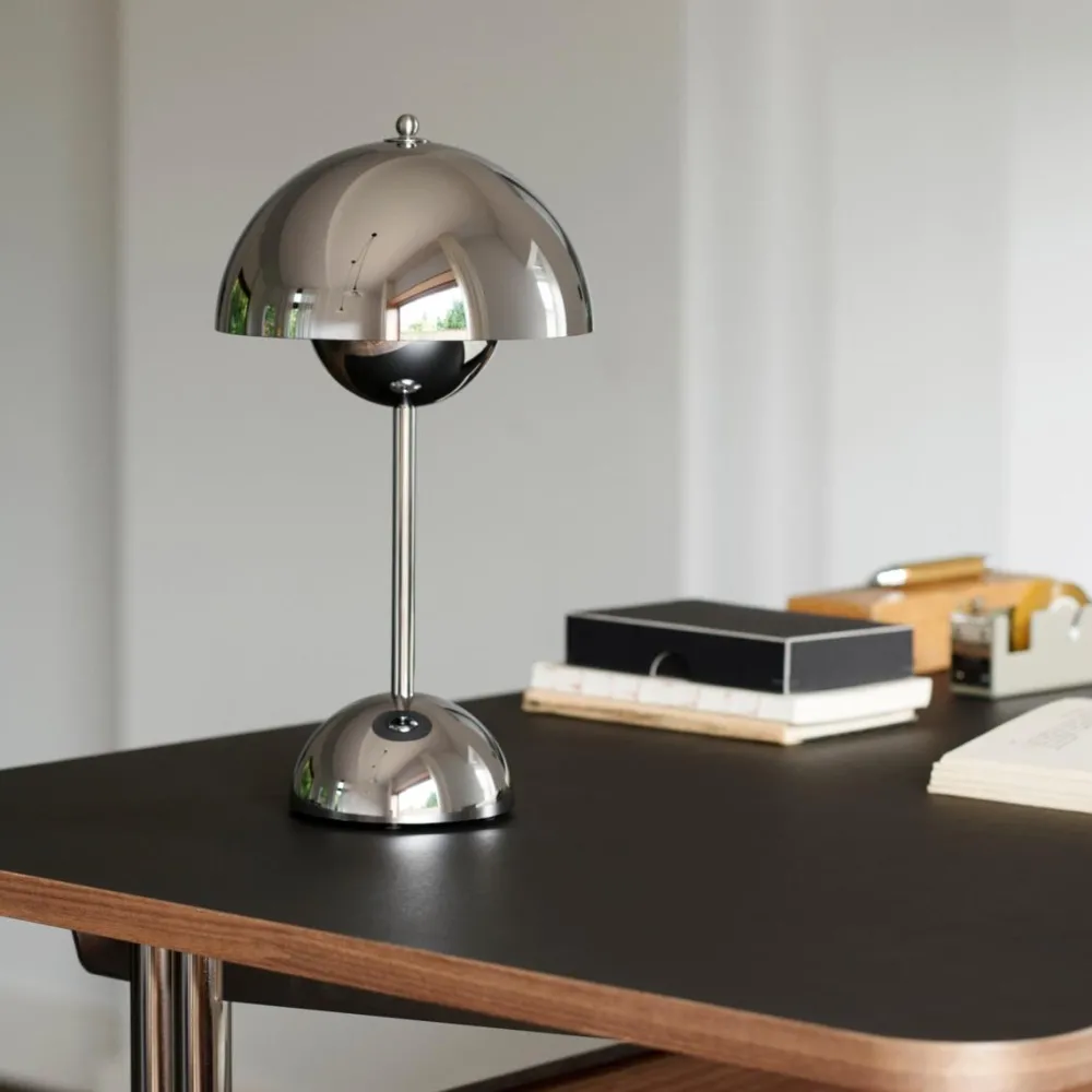 &Tradition Bordlamper>Flowerpot Portable Table Lamp VP9 Chrome-Plated