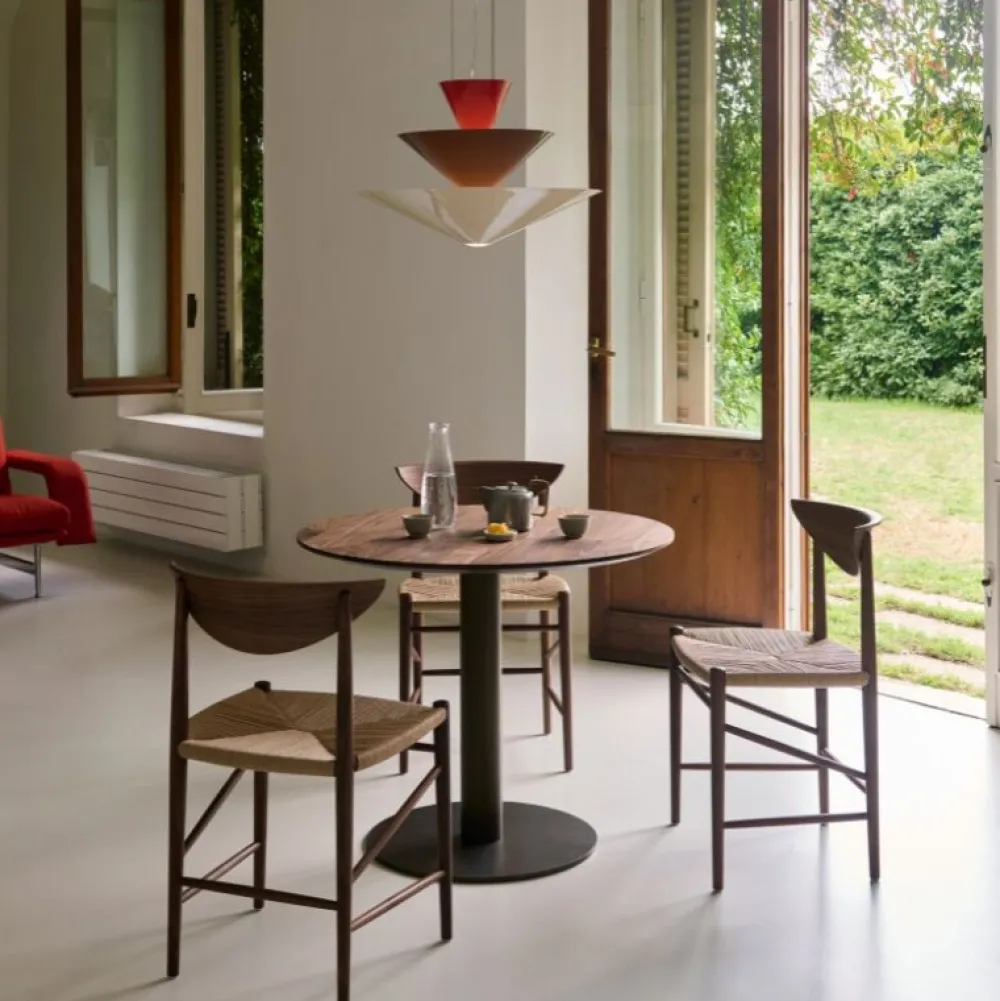 &Tradition Stole|Stue>HM3 Drawn Chair Oiled Walnut