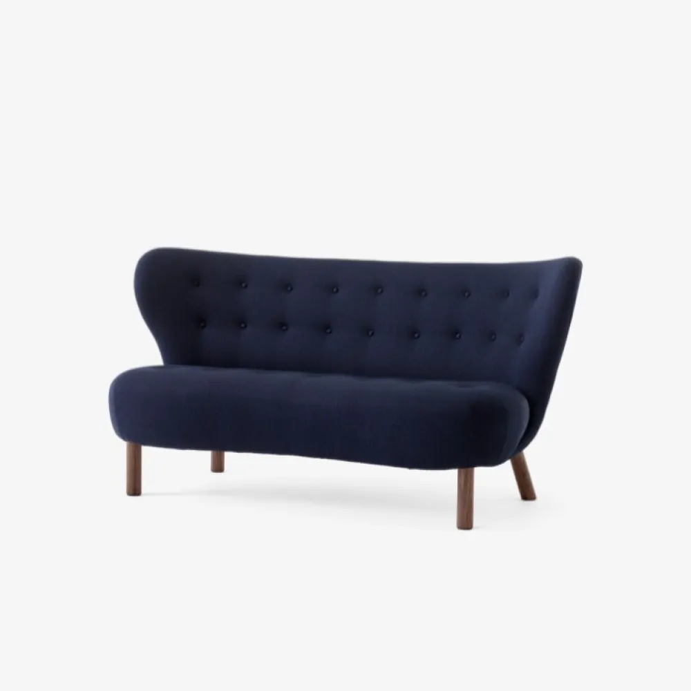 &Tradition Stue|Sofaer>Lille Petra VB2 Sofa Vidar 0554 Walnut Legs