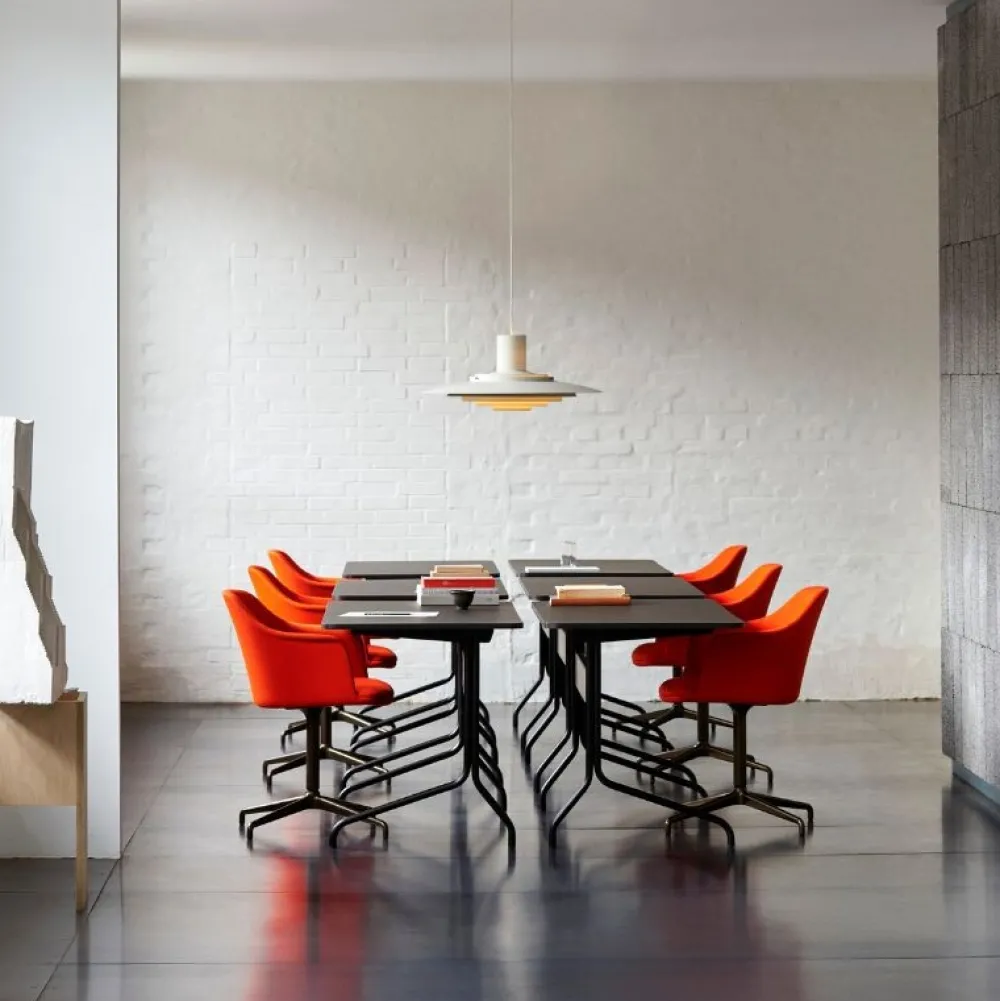 &Tradition Kontor>Pavilion AV16 Black Linoleum Black Oak Black Base