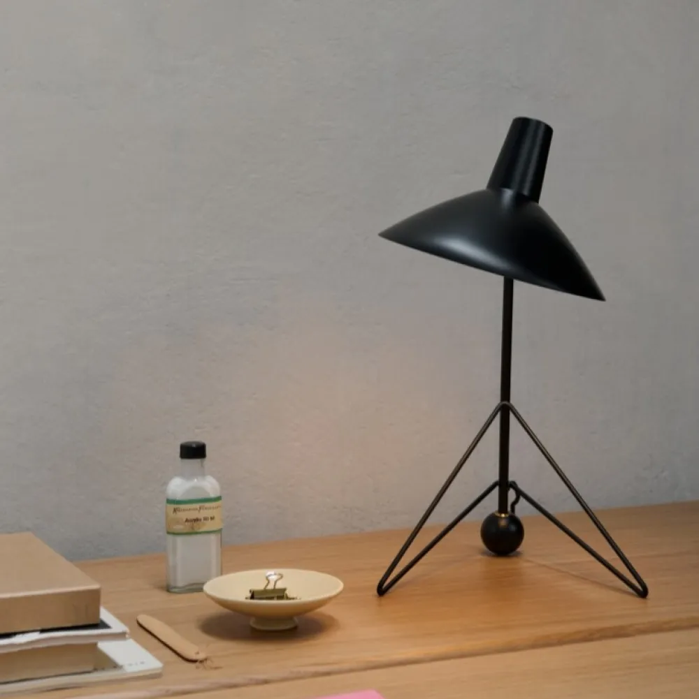 &Tradition Bordlamper|Stue>Tripod HM9 Bordlampe Sort