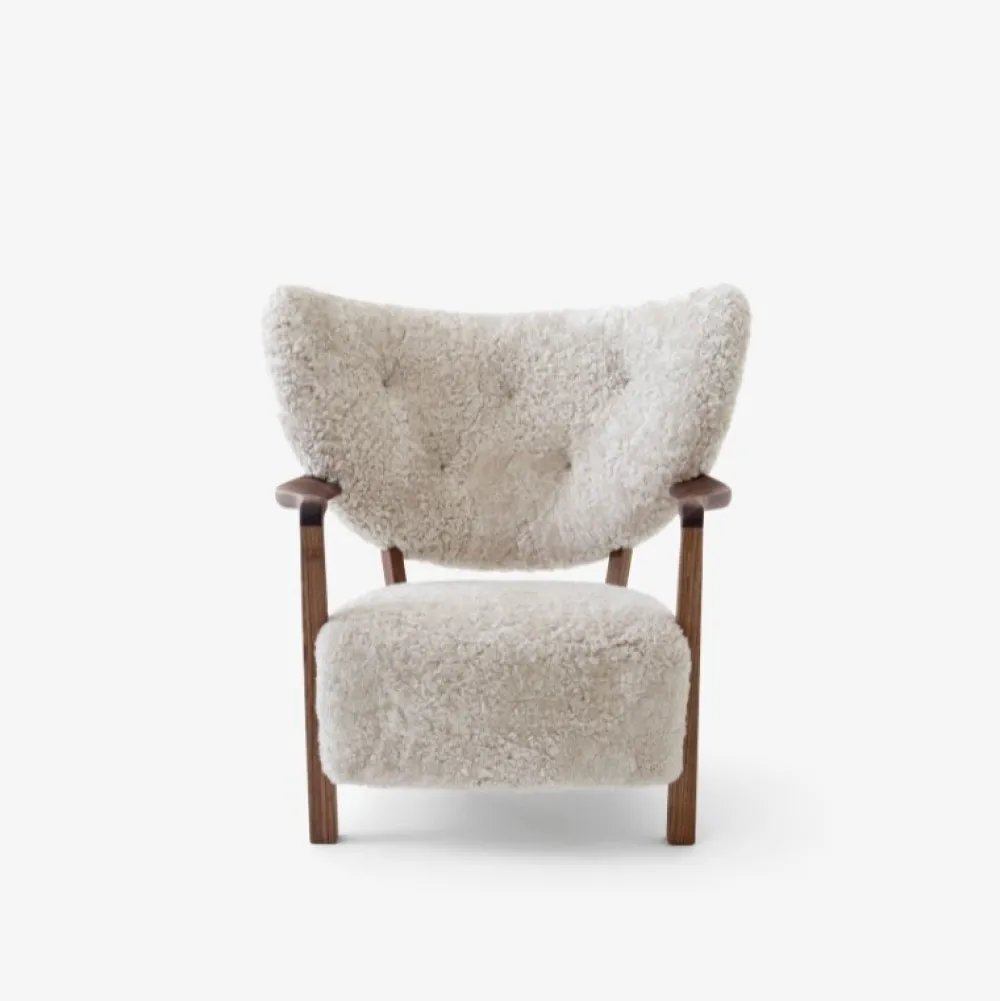 &Tradition Stue|Stole>Wulff ATD2 Moonlight Sheepskin Oiled Walnut