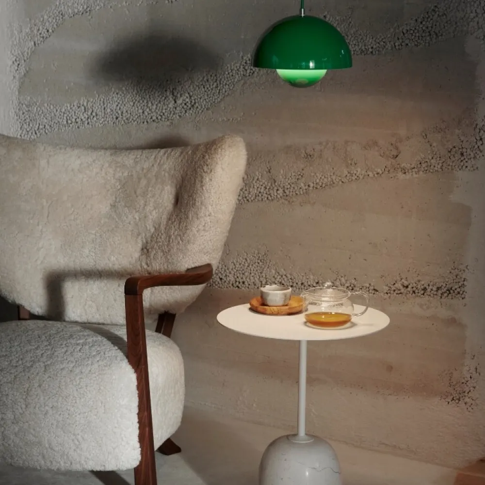 &Tradition Stue|Stole>Wulff ATD2 Moonlight Sheepskin Oiled Walnut